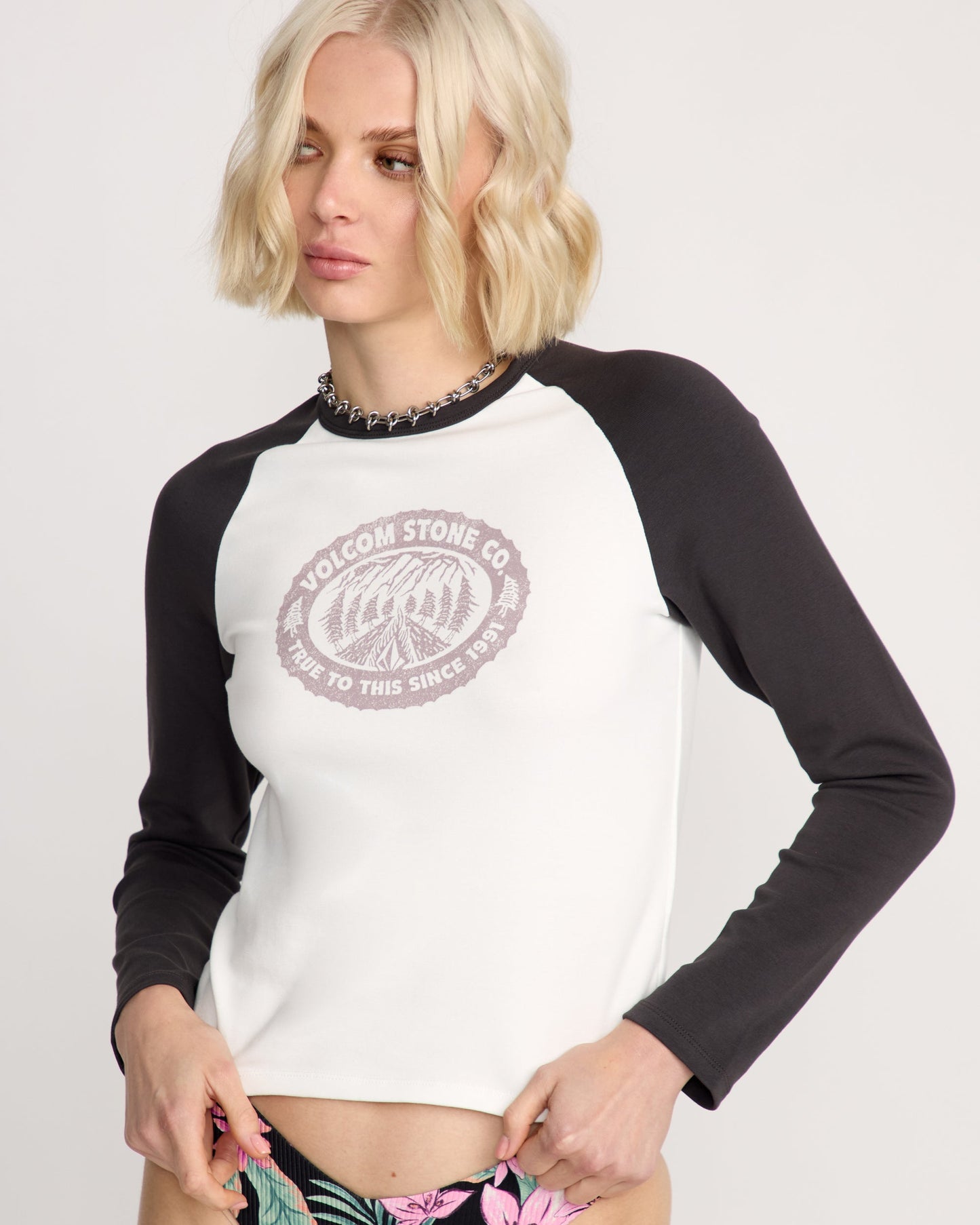 Women's Giving In Raglan Tee