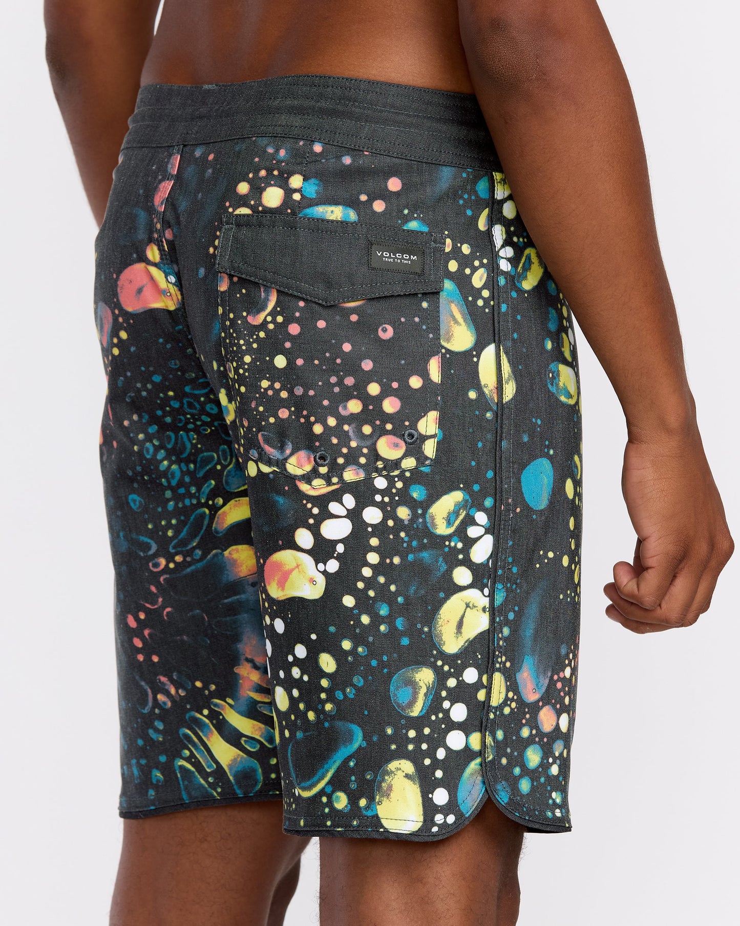 Men's Excite Stoney Scallop 19" Swim Trunks