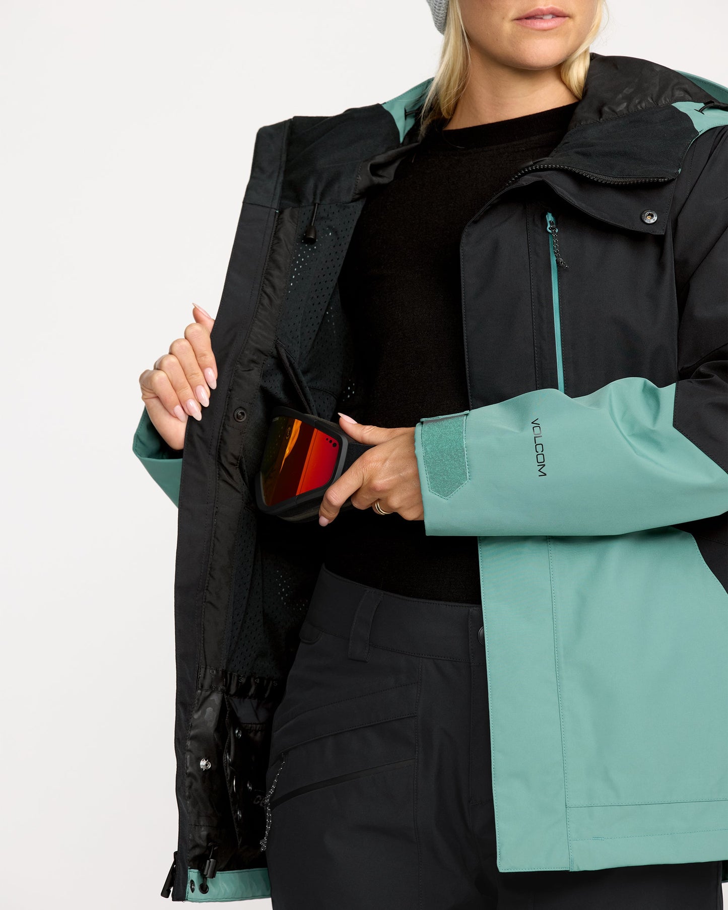Women's V.Co Tech Eras Gore-Tex Insulated Jacket